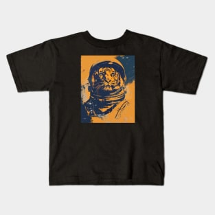 Vintage tiger astronaut portrait Kids T-Shirt